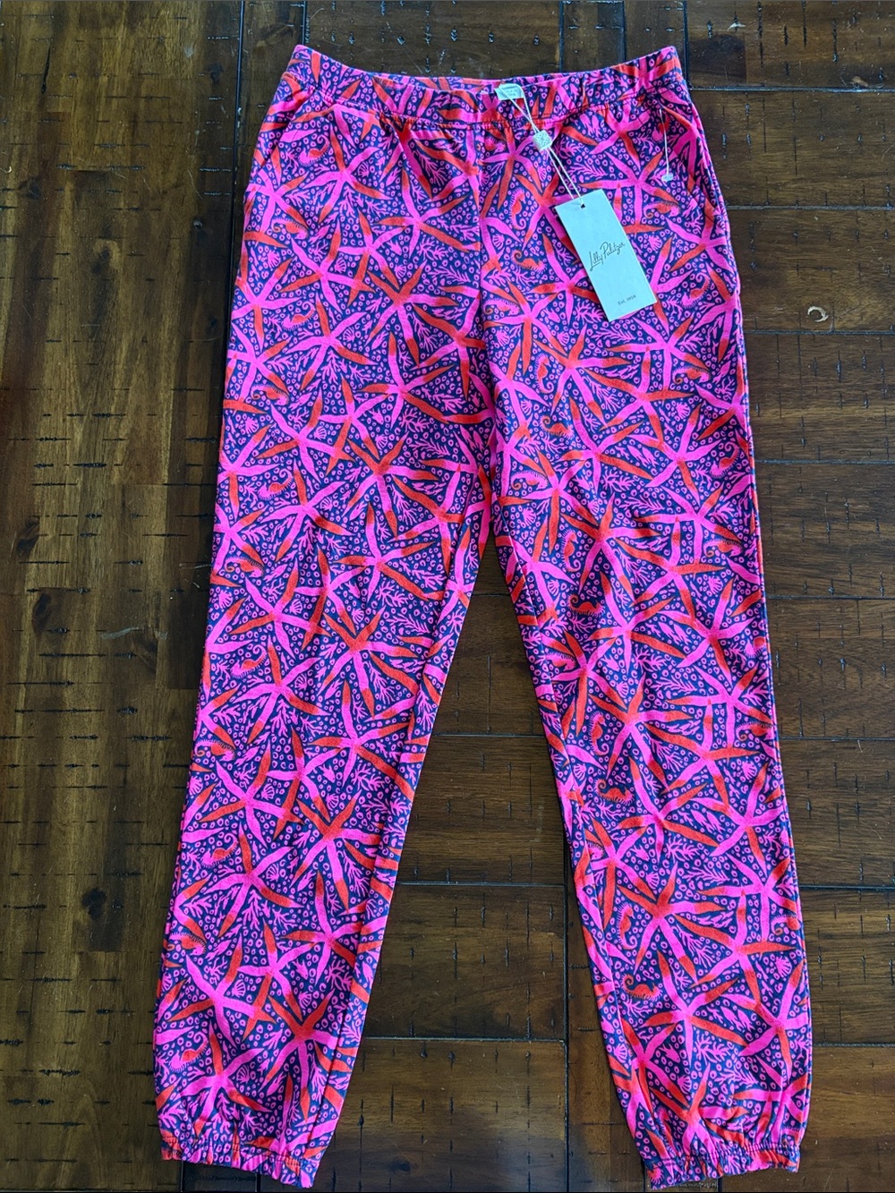 Lilly Pulitzer Passion Fruit Pink Starfish. - Youth L (8/10) - NWT, Fun, Colorfu